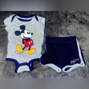 Disney outfit size 3 months